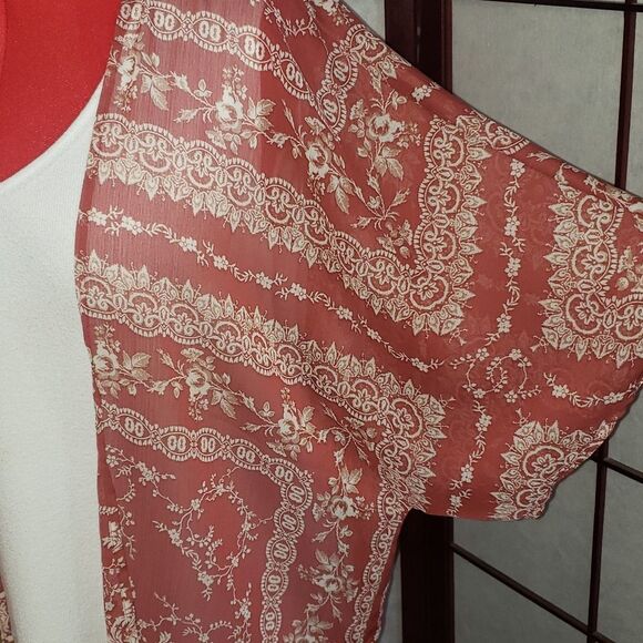 Christopher & Banks Open-faced Floral Designed Transparent Cardigan - Picture 3 of 8